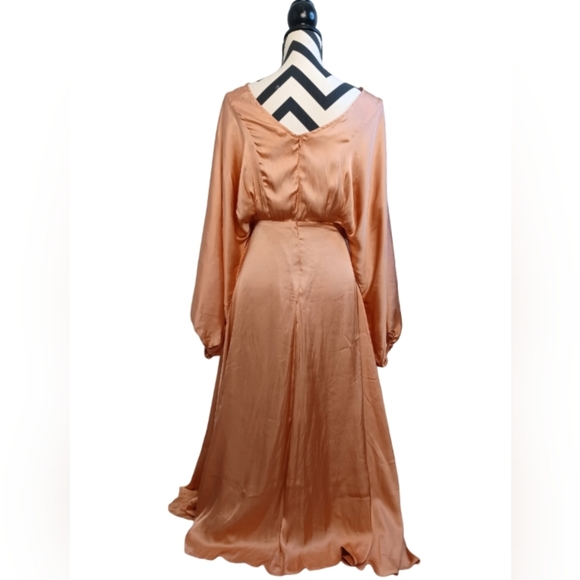 Astr Pink Midi Dress - Picture 3 of 13